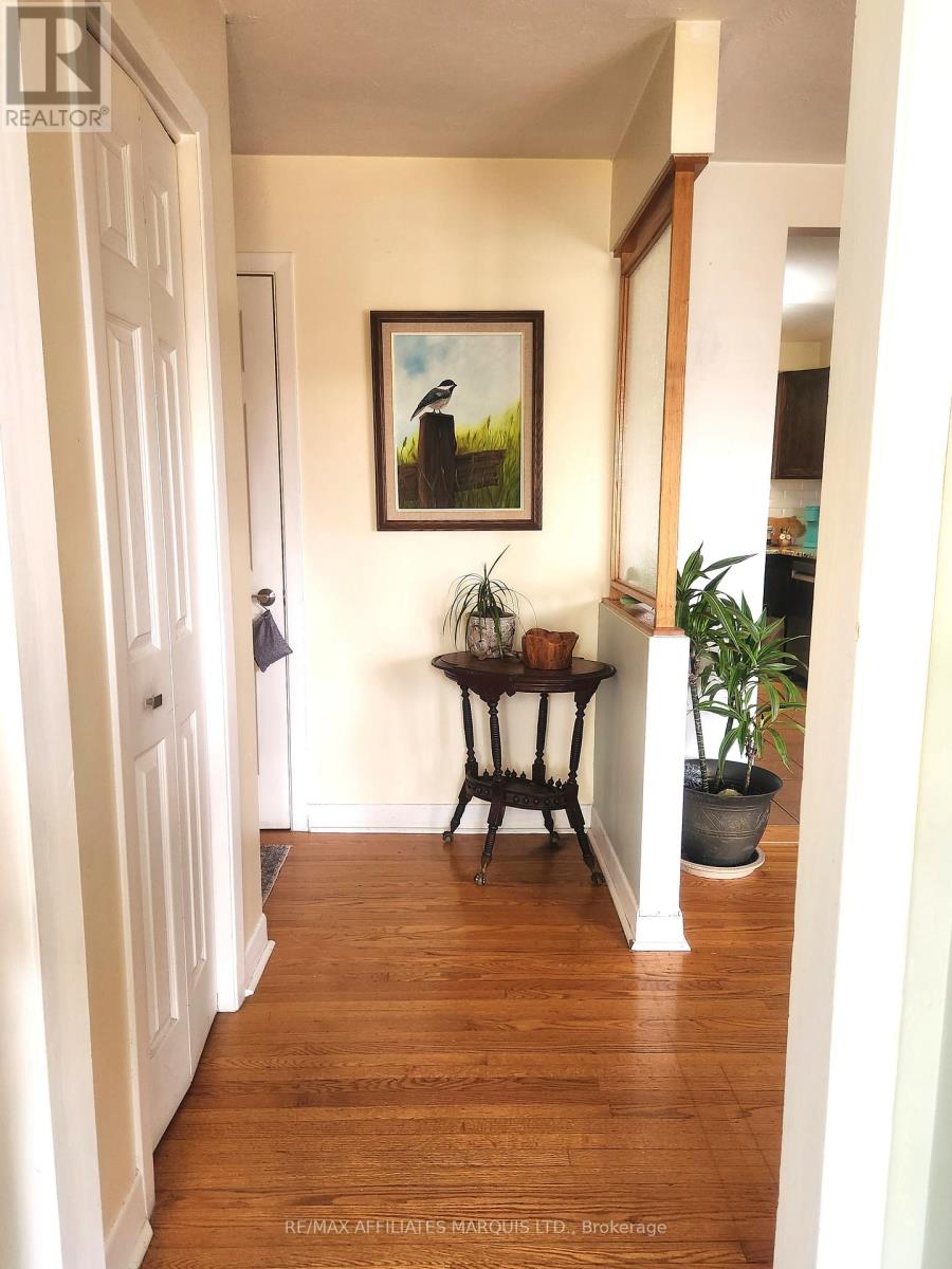 428 Bellevue Crescent, Cornwall, Ontario  K6H 5M9 - Photo 2 - X12551922