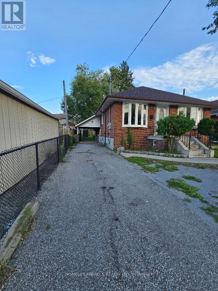 MAIN - 259 TOWER DRIVE, Toronto, Ontario