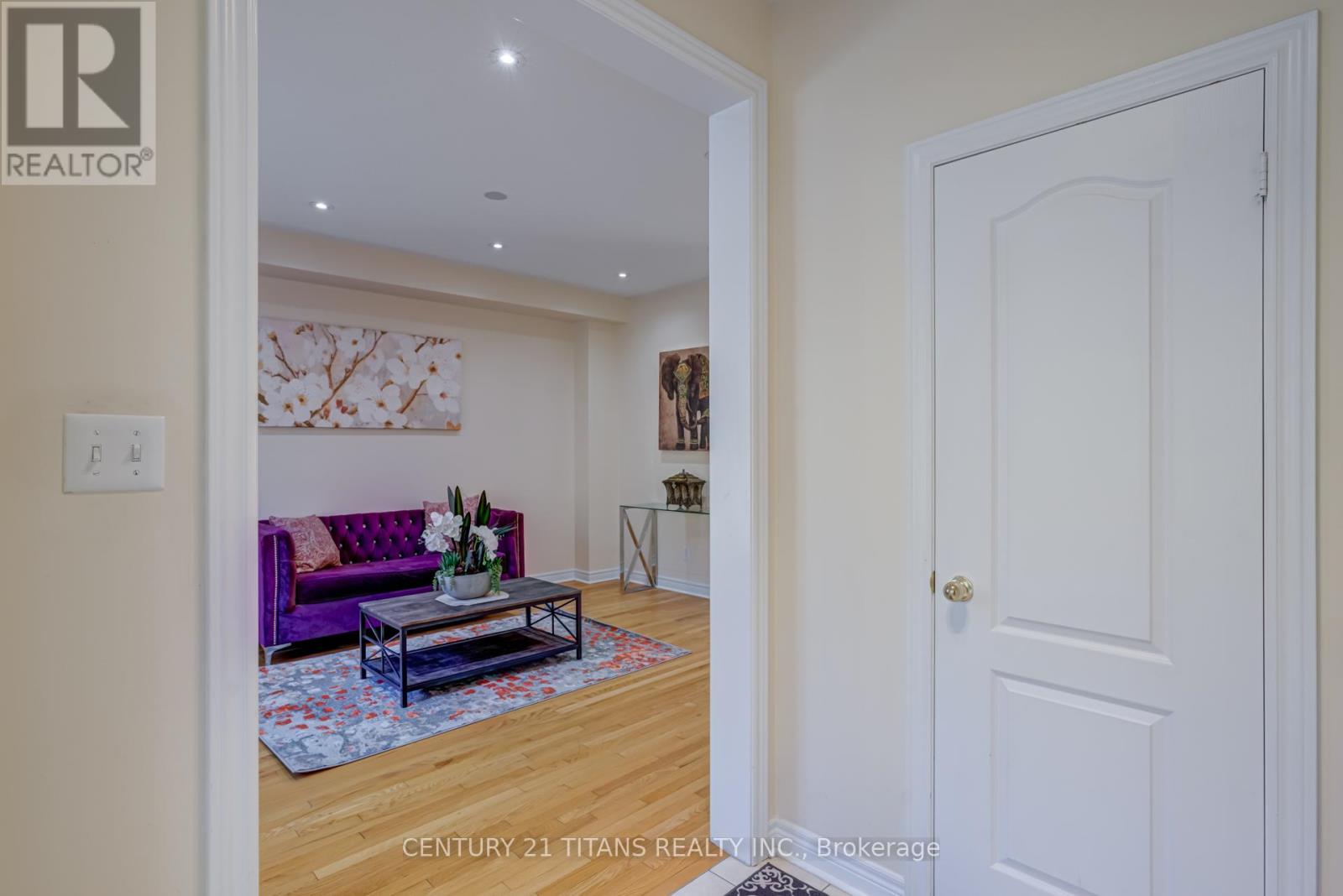 2602 Tillings Road, Pickering, Ontario  L1X 0C9 - Photo 9 - E12551780