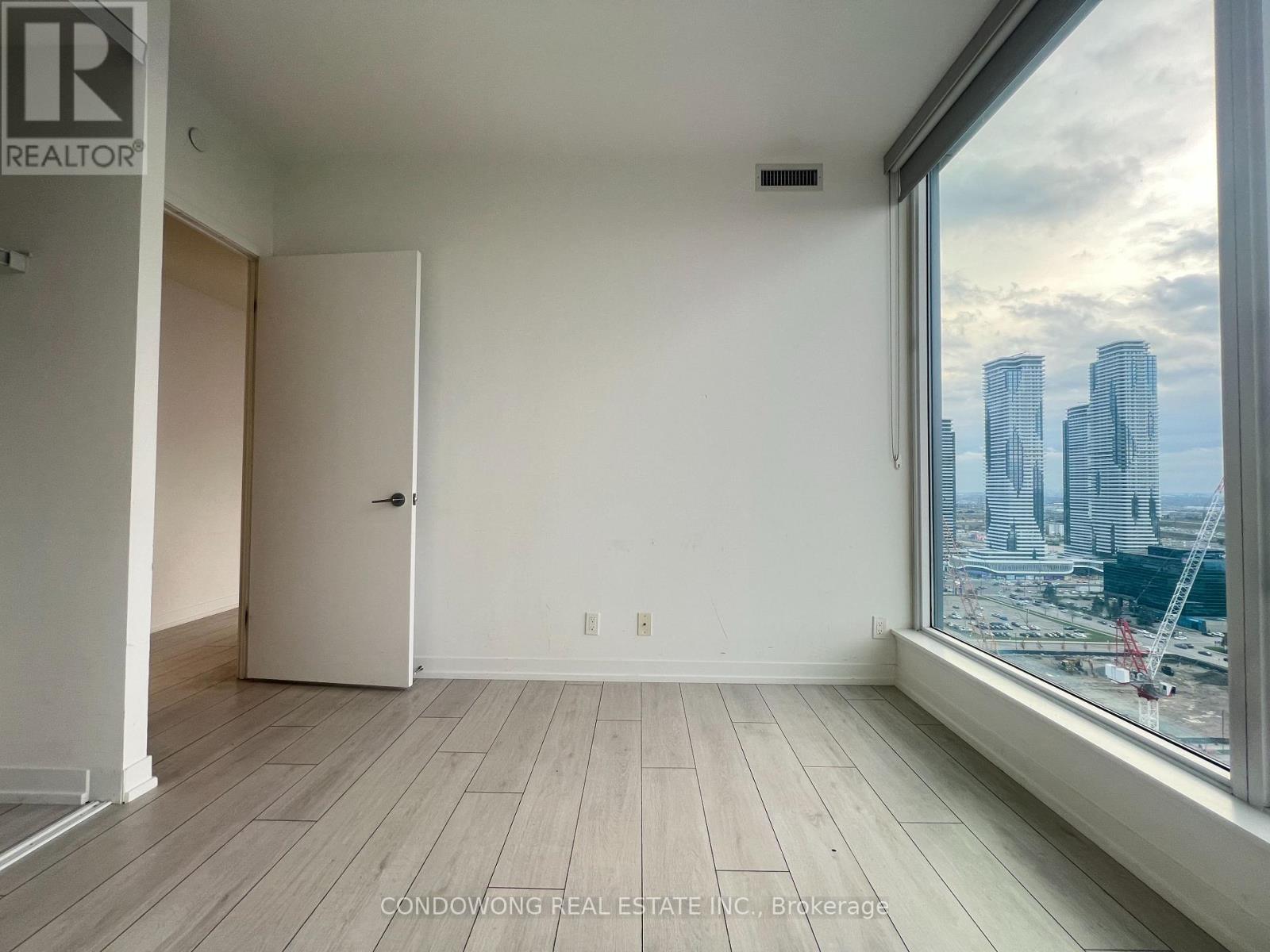 2609 - 5 Buttermill Avenue, Vaughan, Ontario  L4K 0J5 - Photo 10 - N12551696