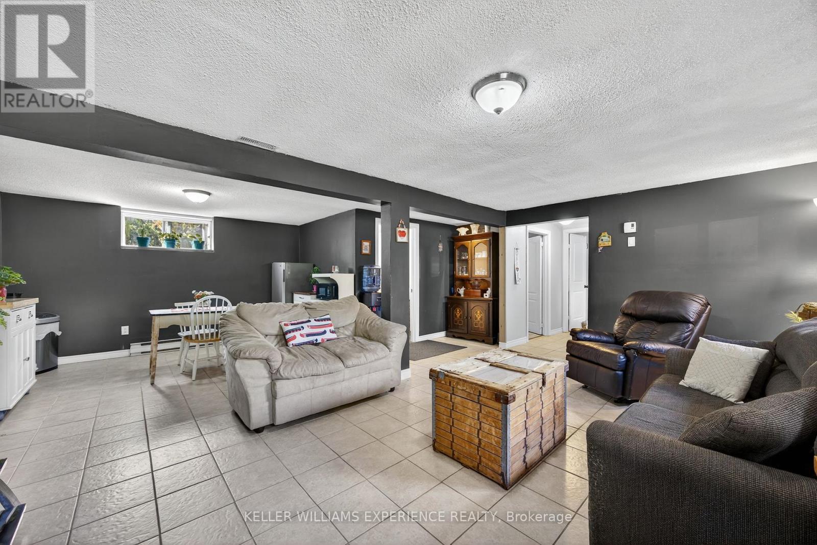 10 Conder Drive, Oro-Medonte, Ontario  L0K 1E0 - Photo 17 - S12551724