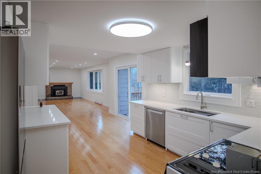 15 Linden Crescent, Rothesay, New Brunswick  E2E 5R8 - Photo 9 - NB129786