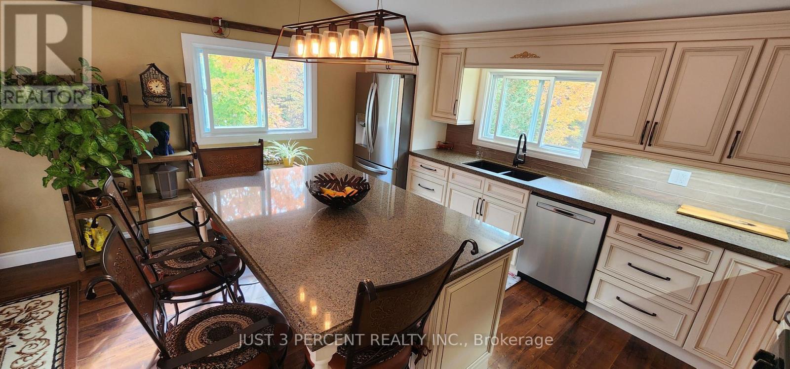 1492 County Rd 620 Road, North Kawartha, Ontario  K0L 1A0 - Photo 11 - X12551860