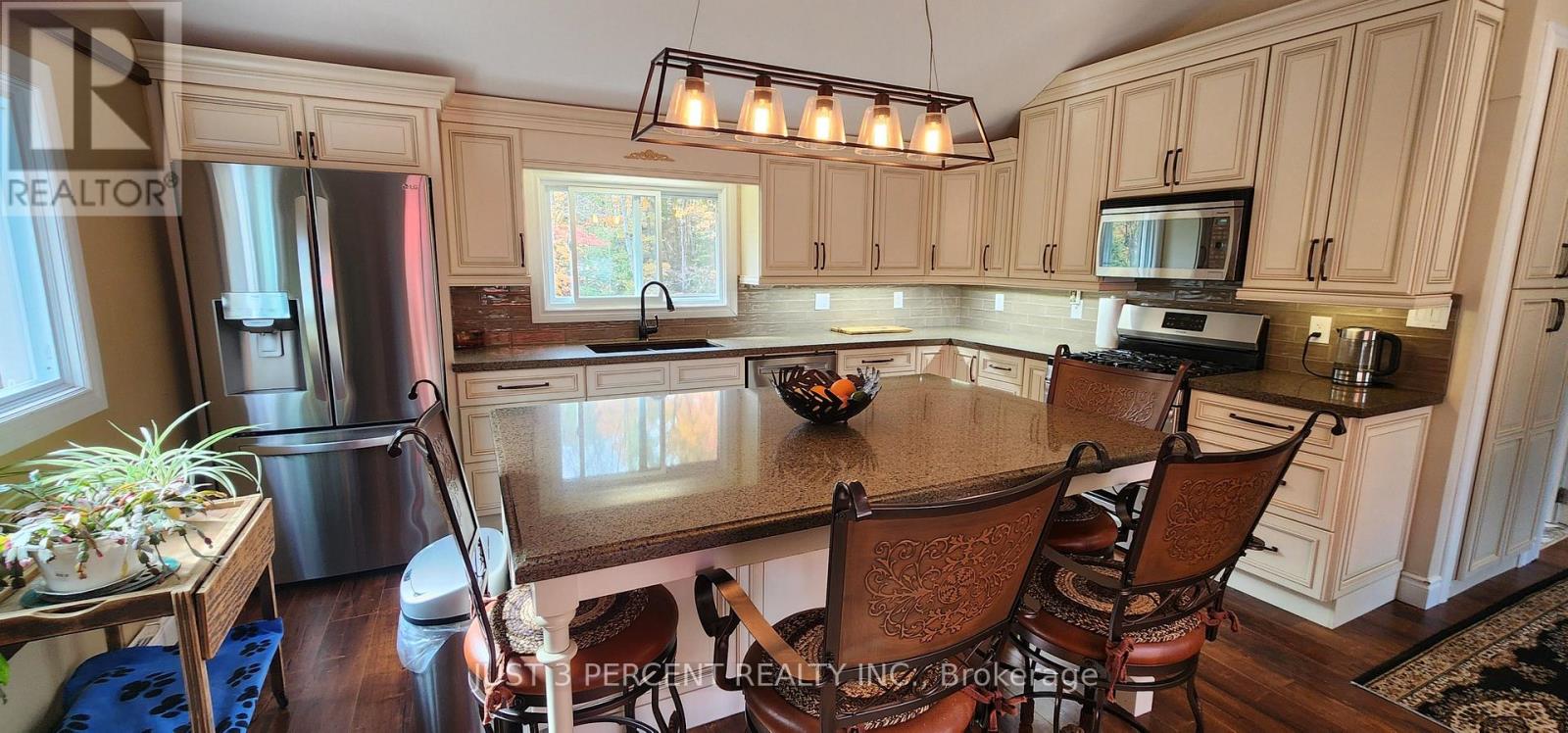 1492 County Rd 620 Road, North Kawartha, Ontario  K0L 1A0 - Photo 9 - X12551860