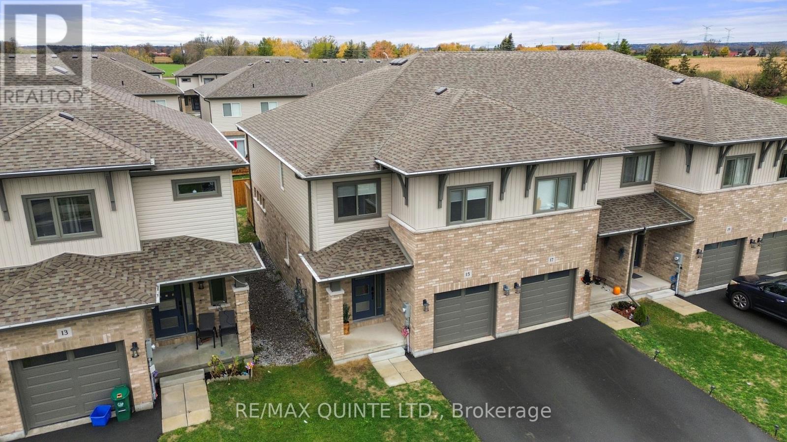 15 Miramichi Street, Belleville, Ontario K8N 0T3 - Photo 2 - X12551870