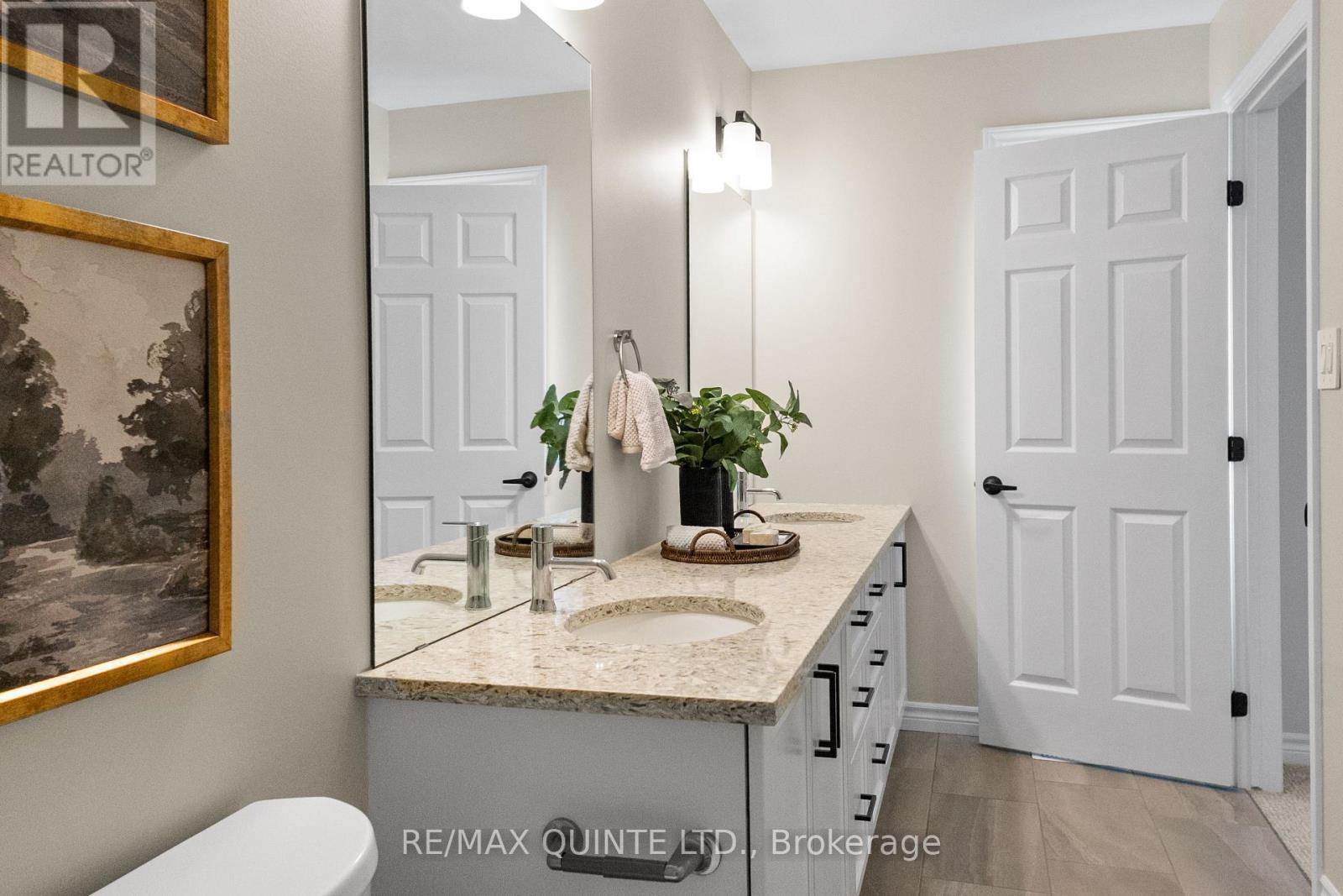 15 Miramichi Street, Belleville, Ontario K8N 0T3 - Photo 29 - X12551870