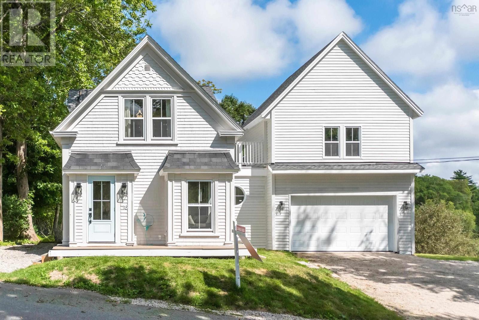 16 Garden Lane, Mahone Bay, Nova Scotia  B0J 2E0 - Photo 2 - 202528062