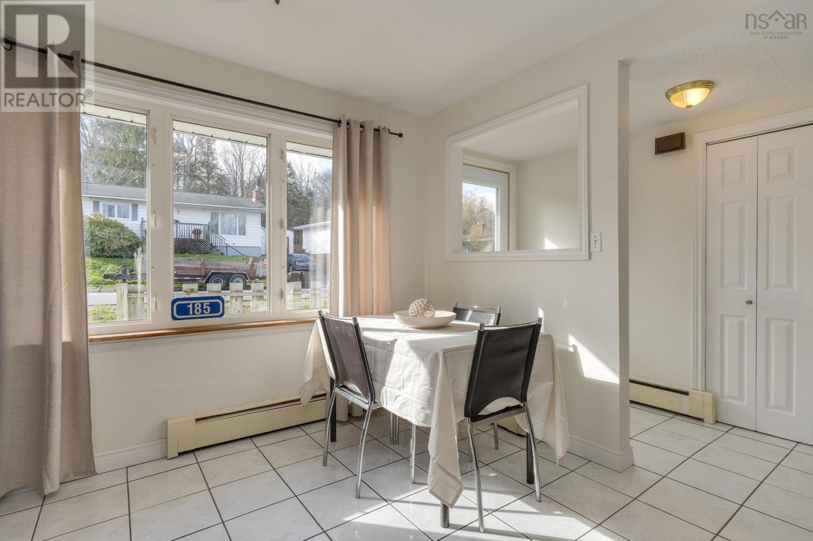 Property at 185 Aspen Crescent image 5