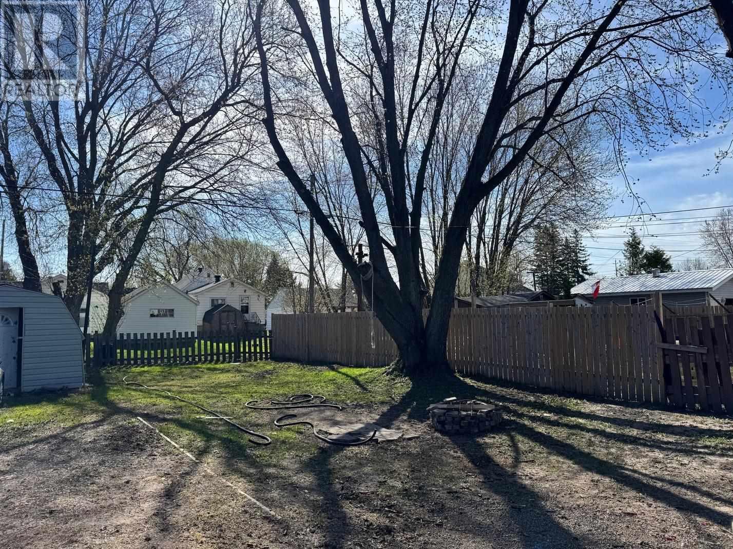 682 Wellington St W, Sault Ste. Marie, Ontario P6C 3V2 - Photo 2 - SM253280