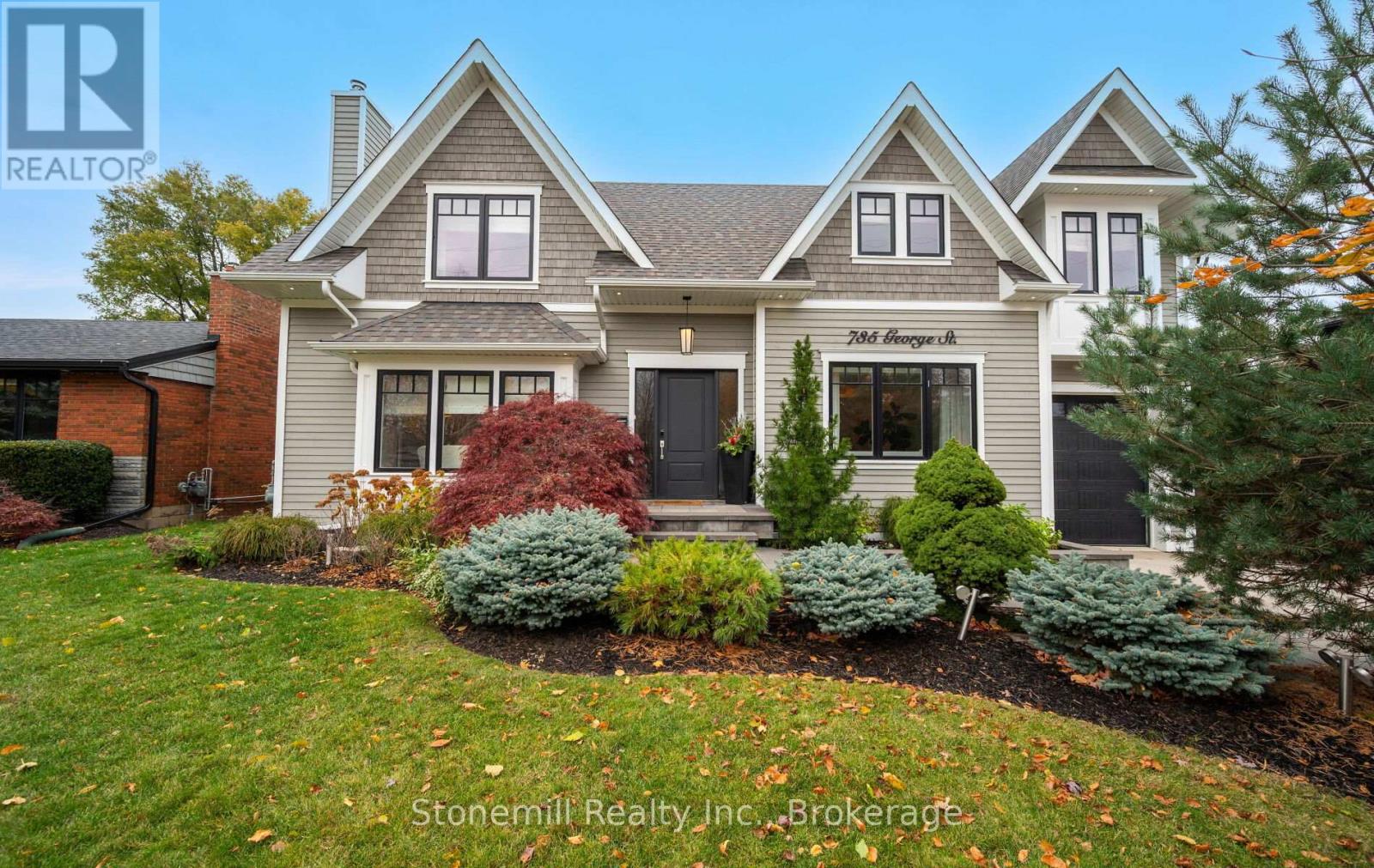 735 GEORGE STREET, Burlington, Ontario