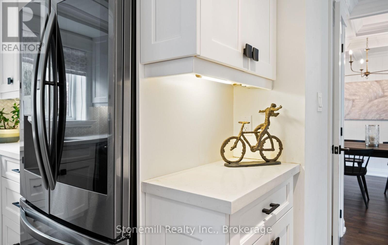 735 George Street, Burlington, Ontario L7R 2V8 - Photo 21 - W12546116