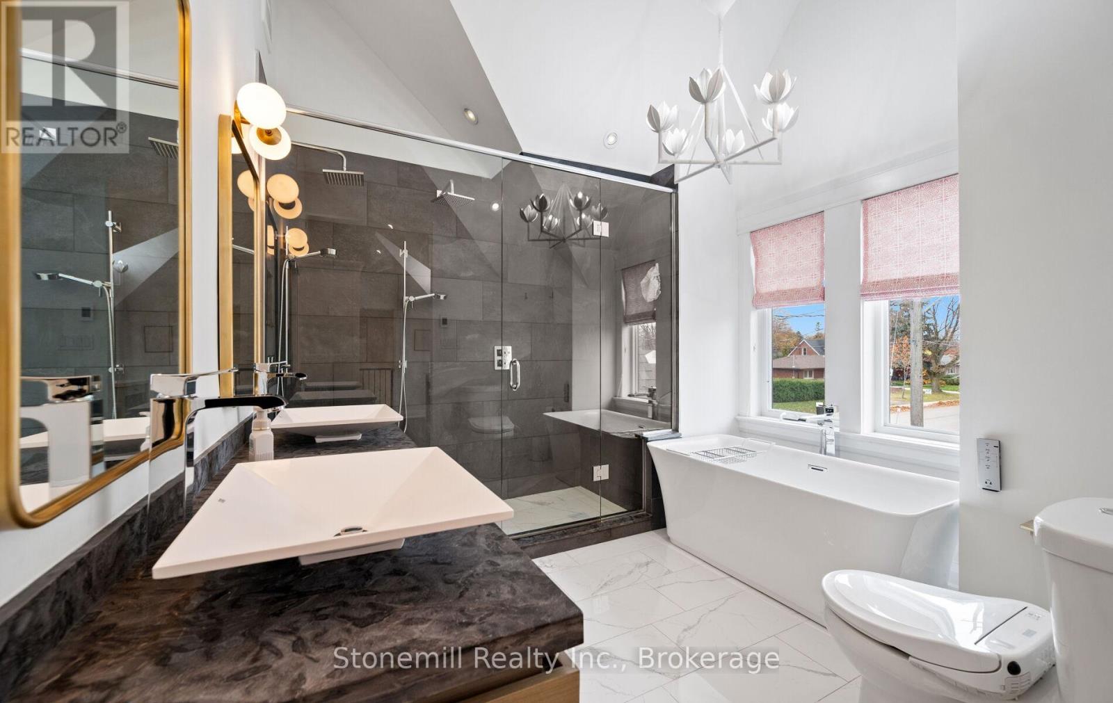 735 George Street, Burlington, Ontario L7R 2V8 - Photo 29 - W12546116