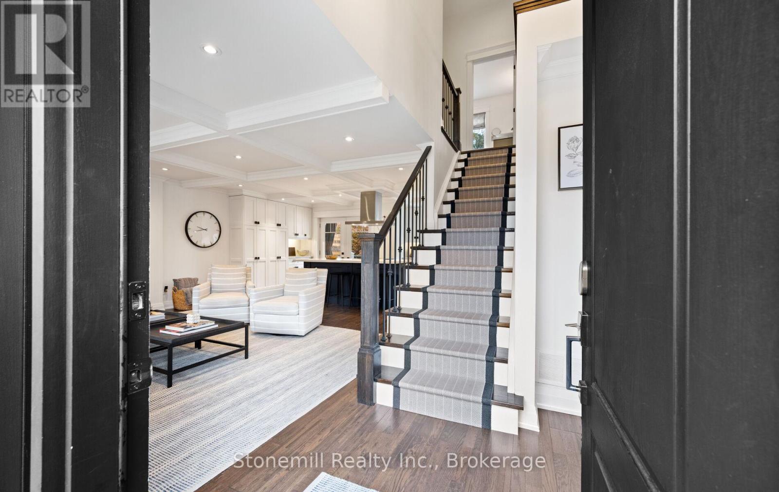 735 George Street, Burlington, Ontario L7R 2V8 - Photo 6 - W12546116