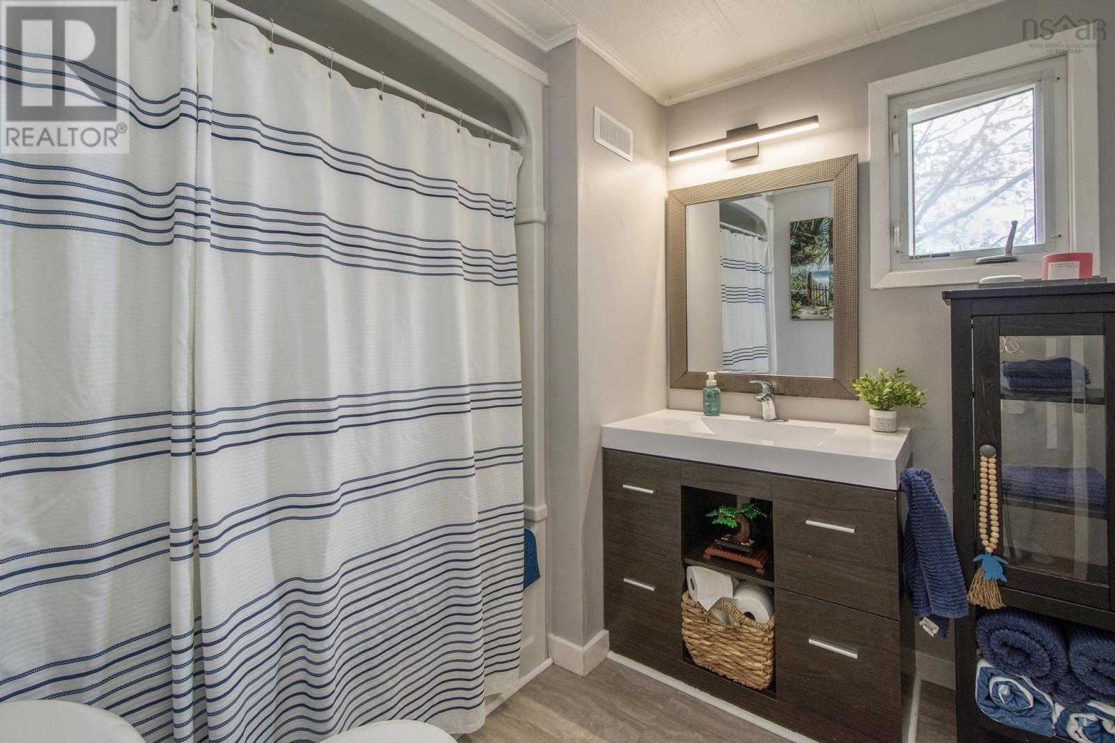 851 Duggan Drive, Beaver Bank, Nova Scotia  B4E 1L7 - Photo 22 - 202512282