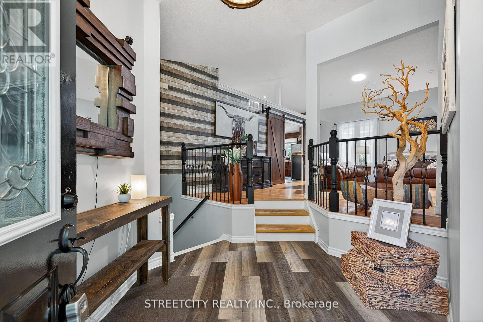 1163 Crumlin Side Road, London East, Ontario  N5V 1R6 - Photo 3 - X12551786