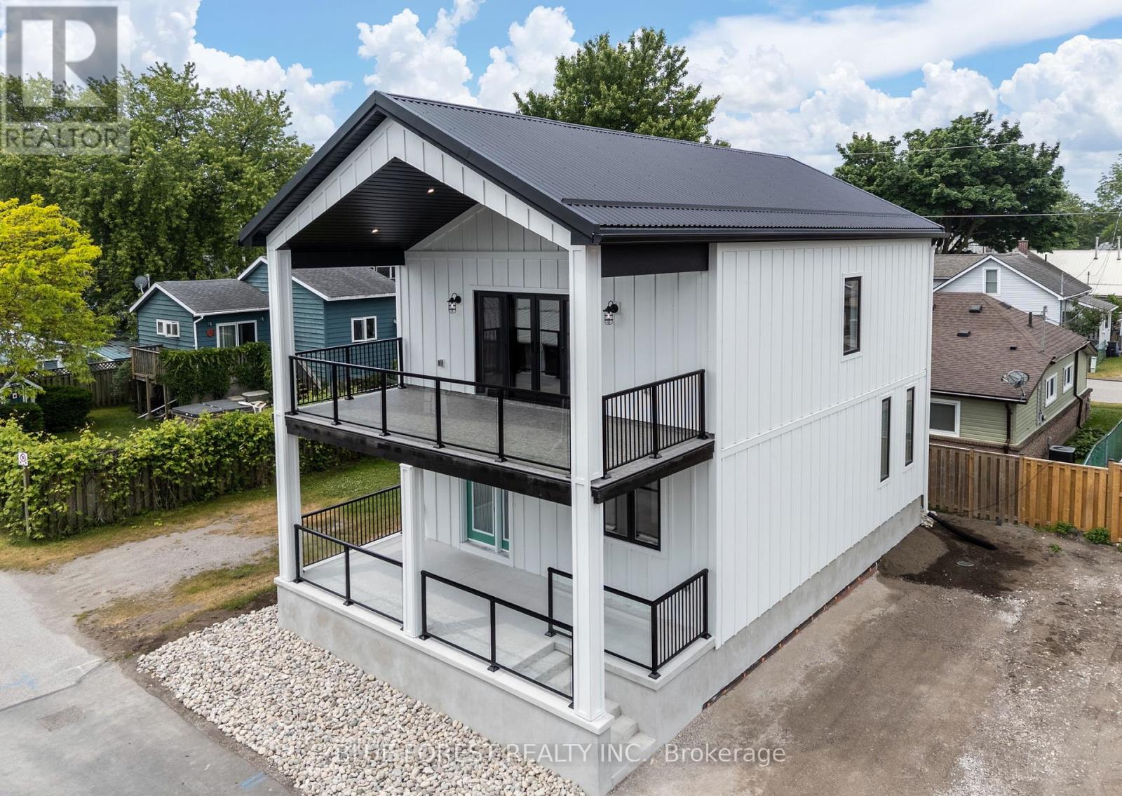 156 Maud Street, Central Elgin, Ontario N5L 1C8 - Photo 1 - X12551798