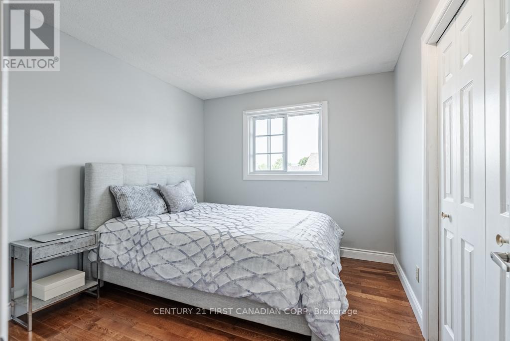 169 Ashley Crescent, London South, Ontario  N6E 3P9 - Photo 17 - X12551822