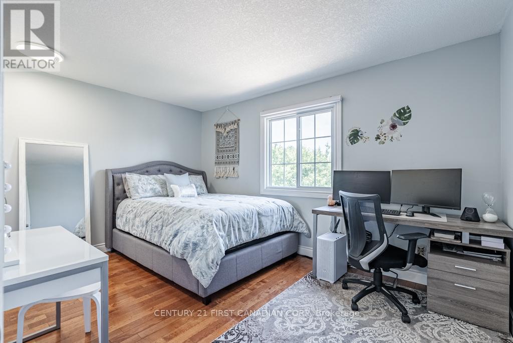 169 Ashley Crescent, London South, Ontario  N6E 3P9 - Photo 18 - X12551822