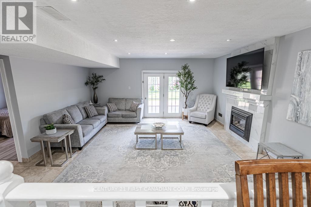 169 Ashley Crescent, London South, Ontario  N6E 3P9 - Photo 26 - X12551822