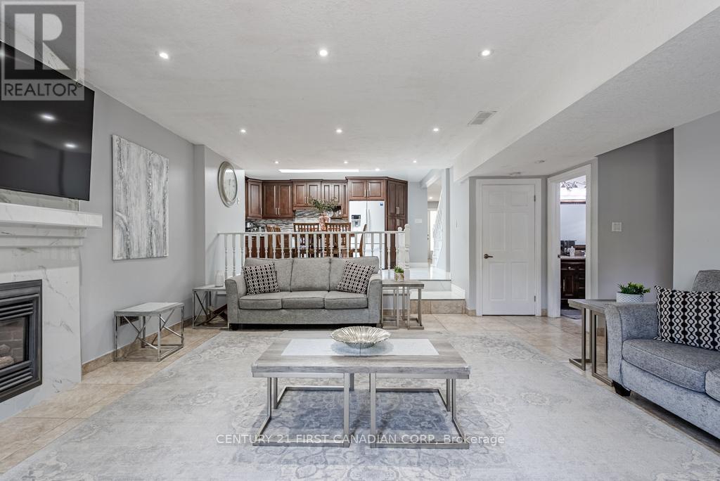 169 Ashley Crescent, London South, Ontario  N6E 3P9 - Photo 31 - X12551822