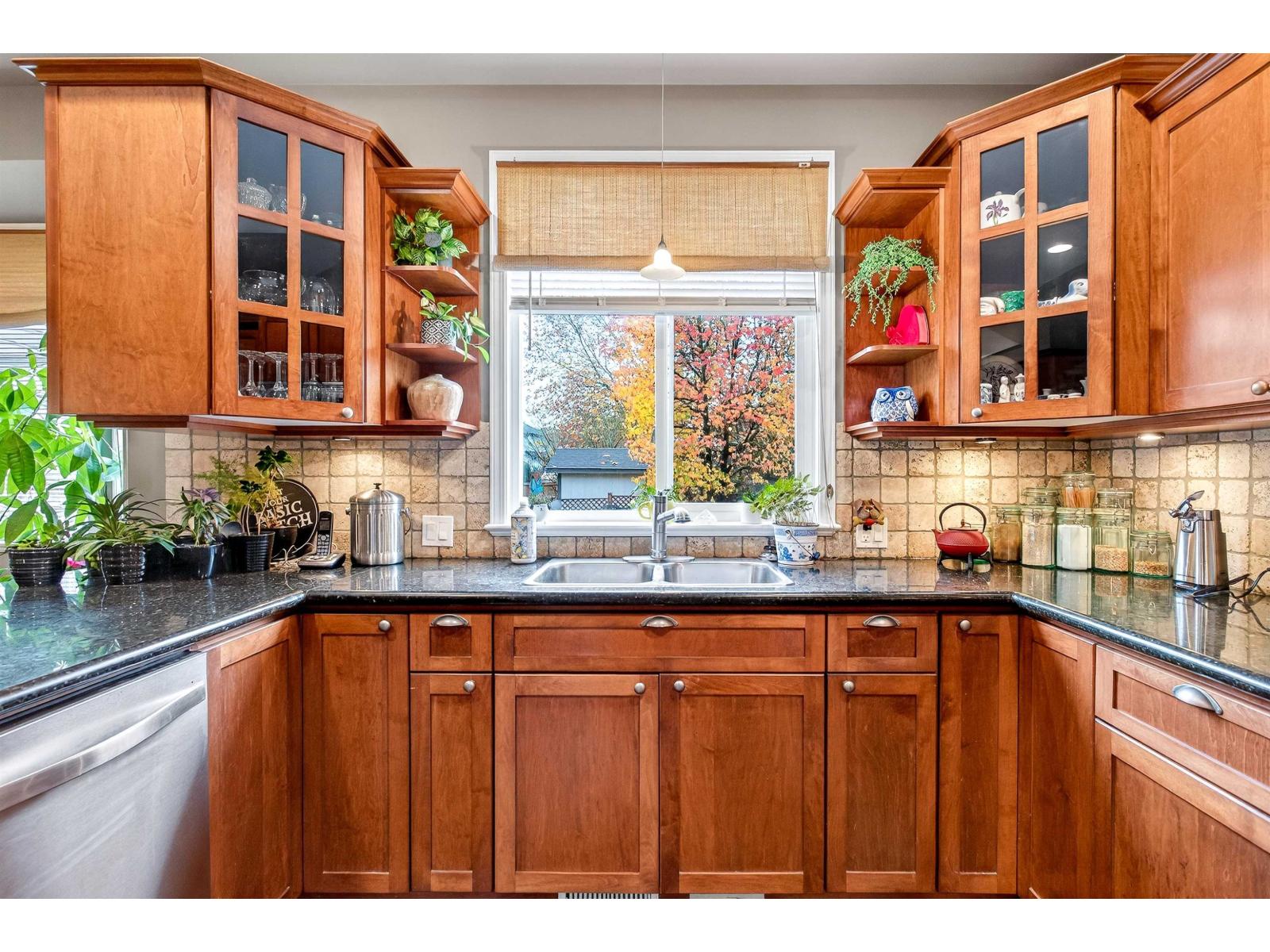 16728 62a Avenue, Surrey, British Columbia  V3S 9L3 - Photo 14 - R3067843