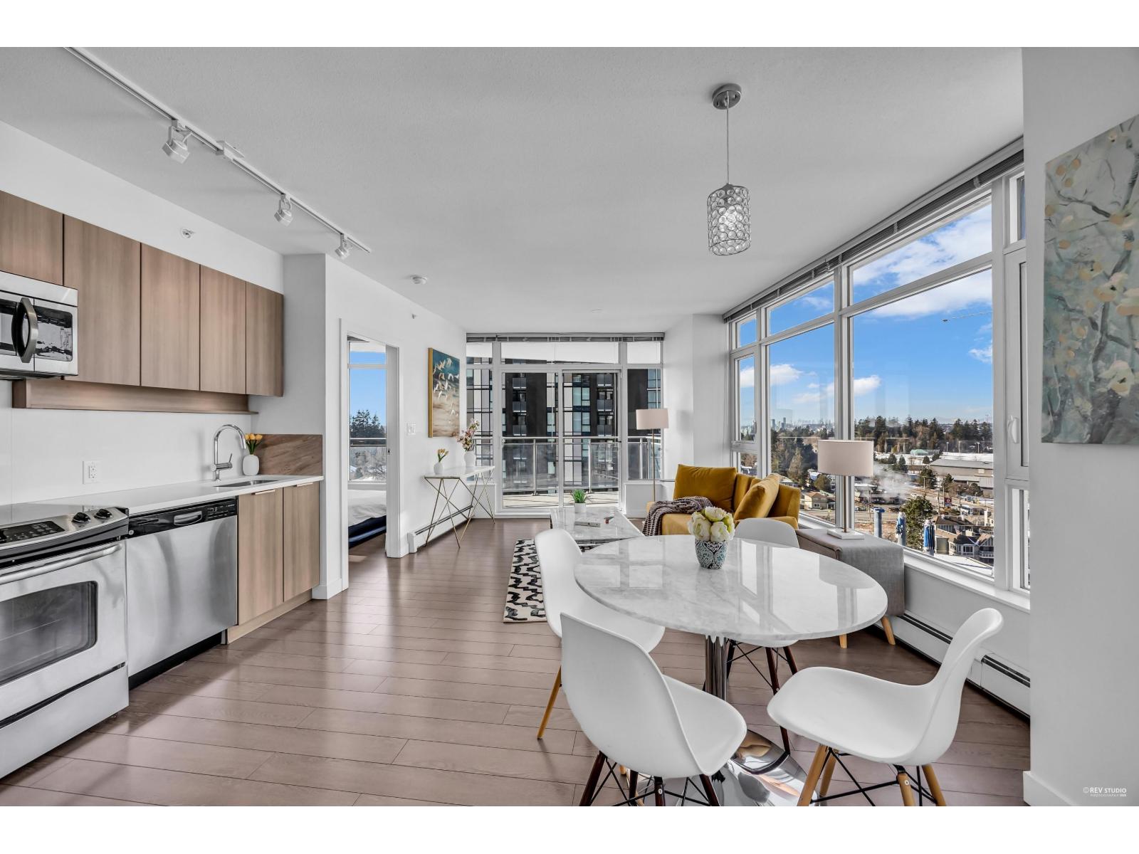 1103 13308 Central Avenue, Surrey, British Columbia  V3T 0M4 - Photo 4 - R3067889