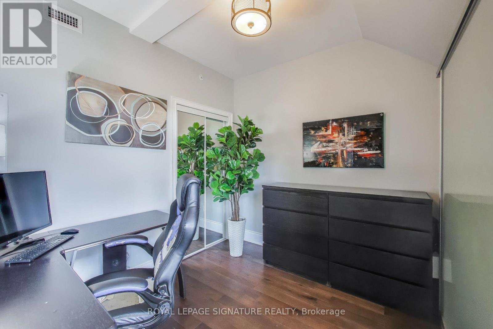 405 - 3170 Erin Mills Parkway, Mississauga, Ontario  L5L 0B6 - Photo 12 - W12551676