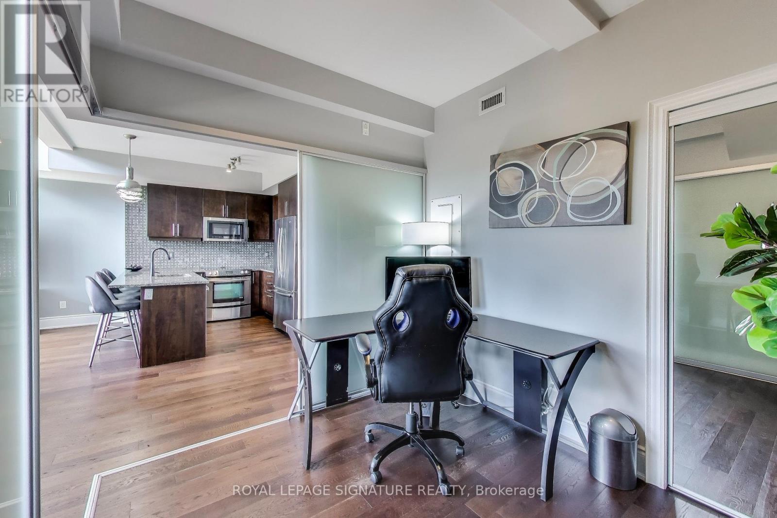 405 - 3170 Erin Mills Parkway, Mississauga, Ontario  L5L 0B6 - Photo 13 - W12551676