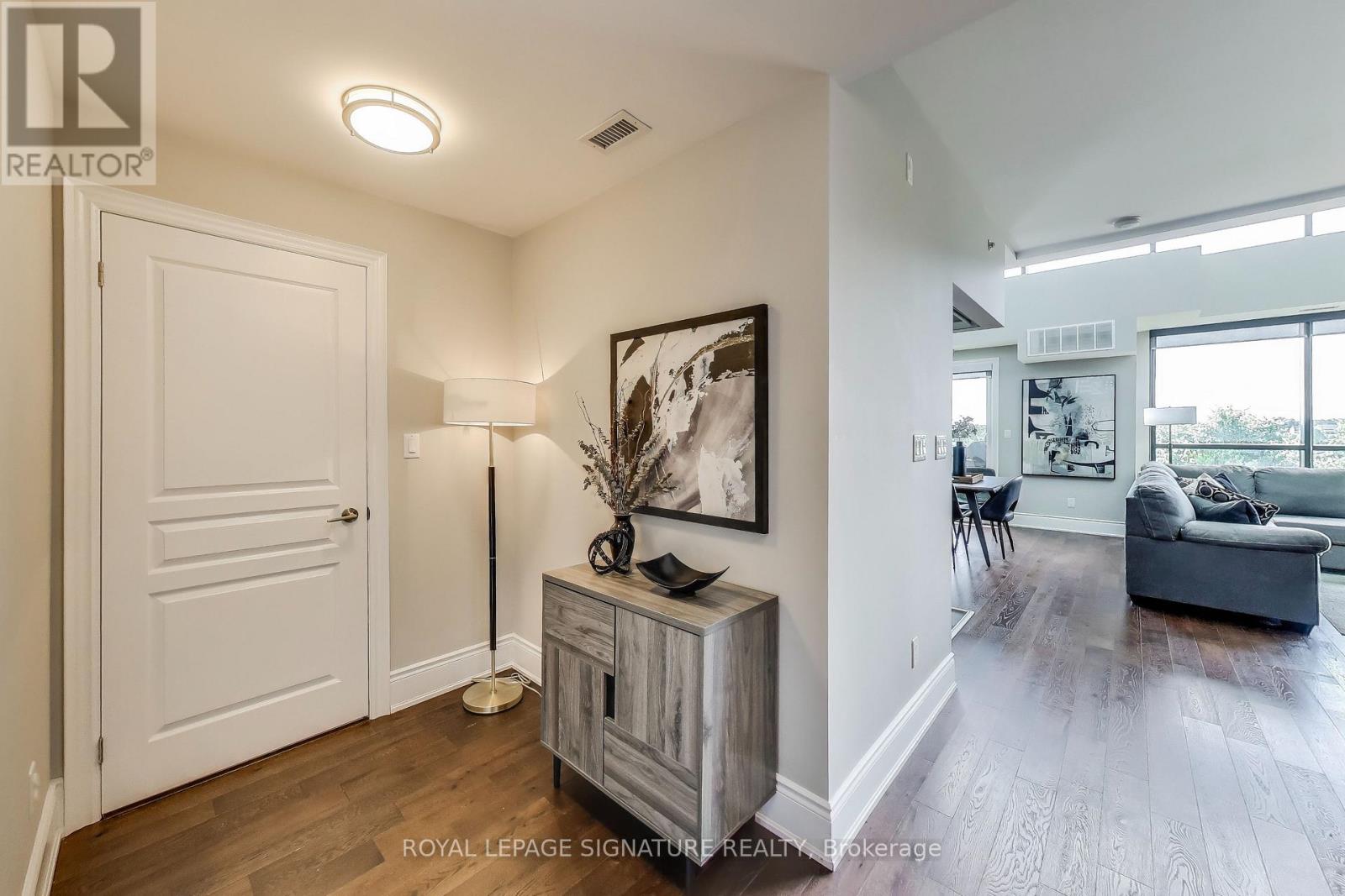 405 - 3170 Erin Mills Parkway, Mississauga, Ontario  L5L 0B6 - Photo 3 - W12551676