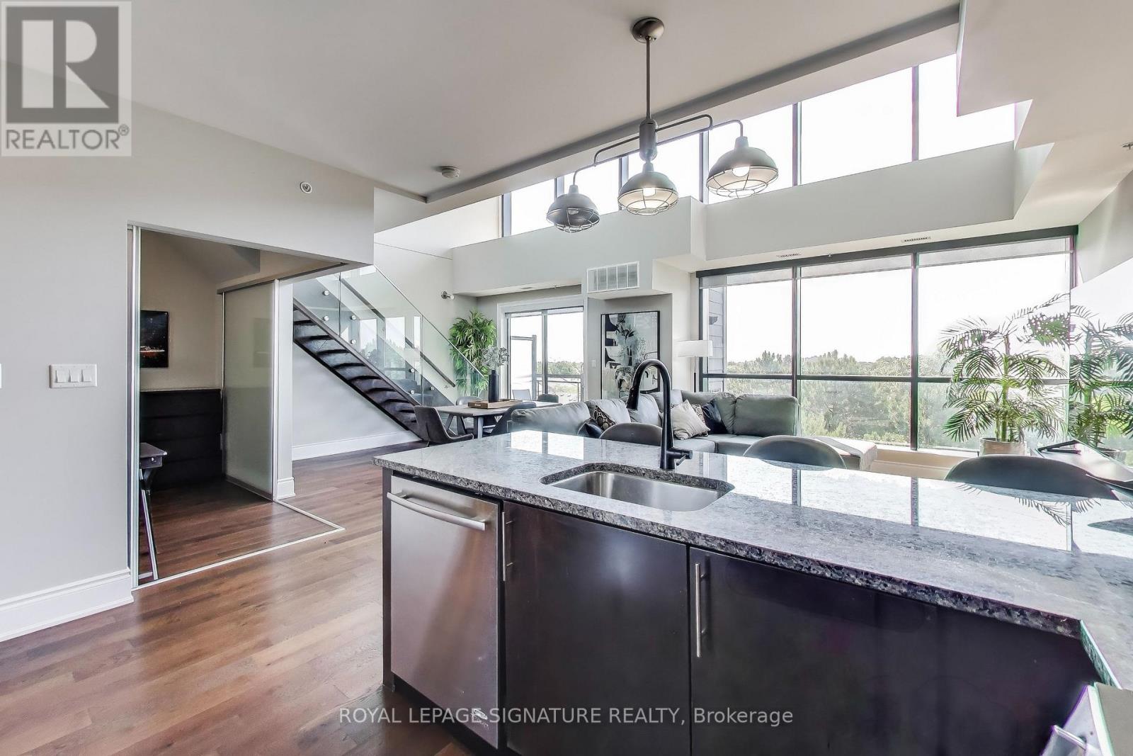 405 - 3170 Erin Mills Parkway, Mississauga, Ontario  L5L 0B6 - Photo 6 - W12551676