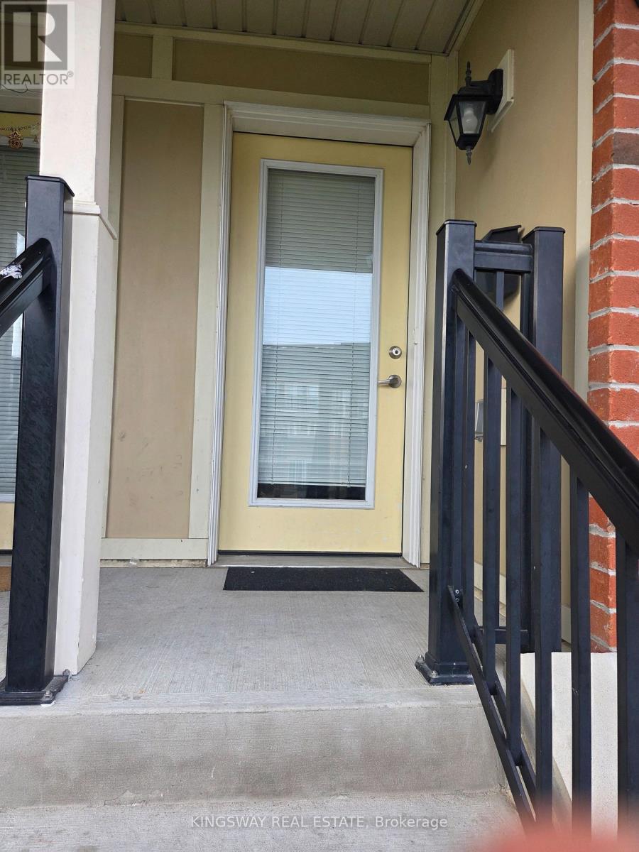 141 - 250 Sunny Meadow Boulevard, Brampton, Ontario  L6R 3Y7 - Photo 3 - W12551692