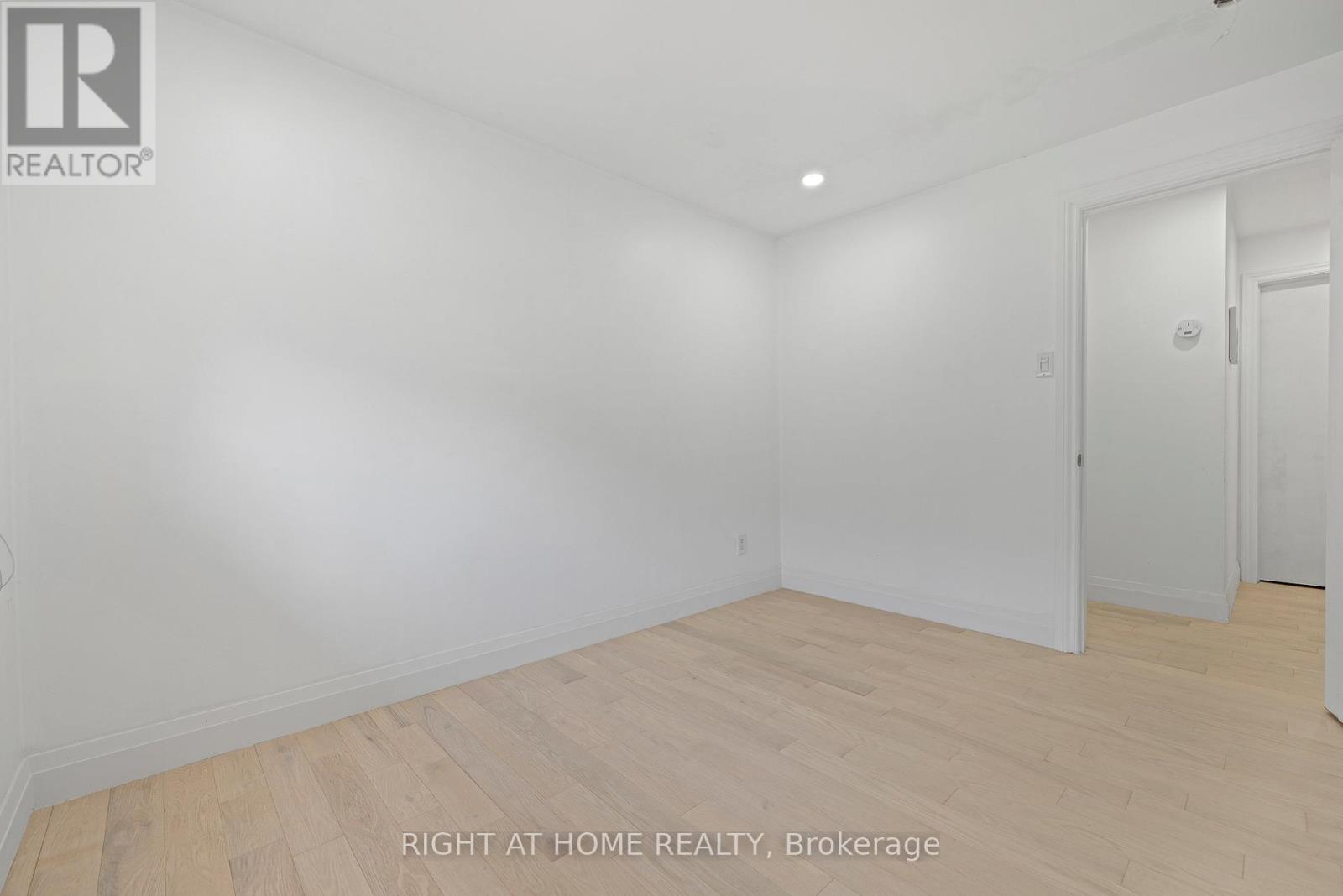 1147 Saturnia Crescent, Mississauga, Ontario  L4Y 2M2 - Photo 26 - W12551722