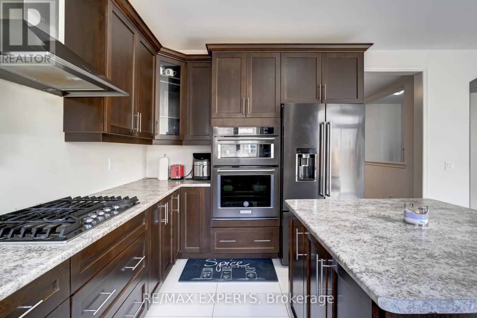 34 Gillis Road, Brampton, Ontario  L7A 4V6 - Photo 14 - W12551726