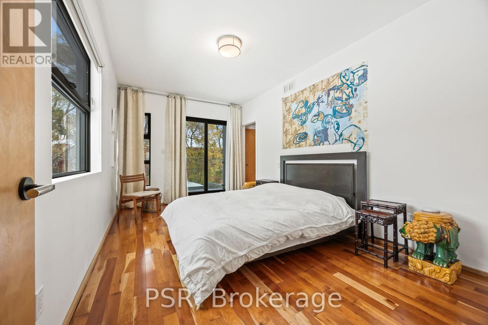 Upper - 2068 Dundas Street W, Toronto, Ontario  M6R 1W8 - Photo 20 - W12551754