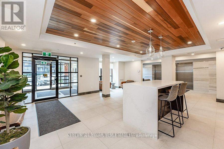 601 - 340 Plains Road E, Burlington, Ontario  L7T 4H7 - Photo 4 - W12551766