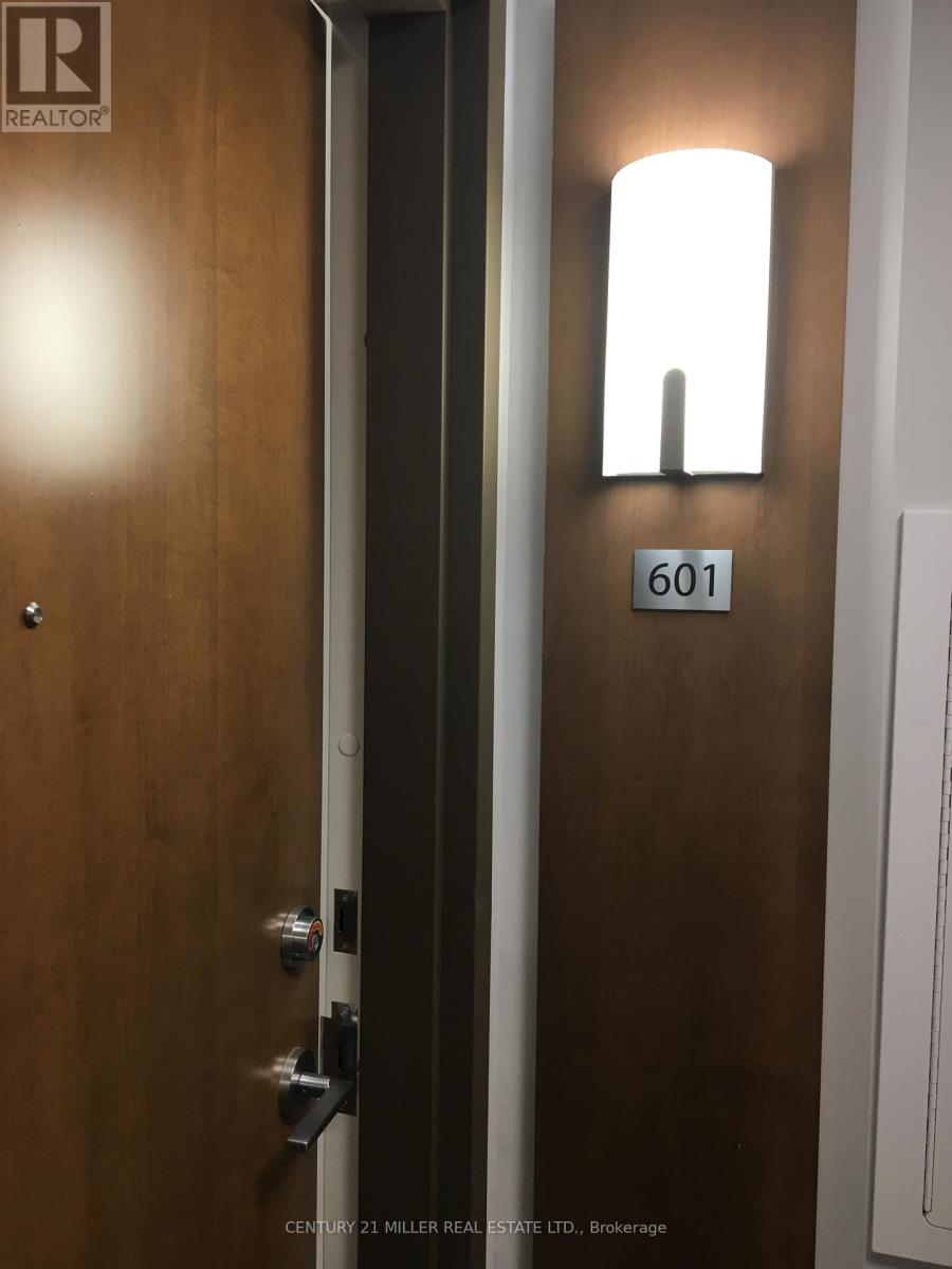 601 - 340 Plains Road E, Burlington, Ontario  L7T 4H7 - Photo 6 - W12551766