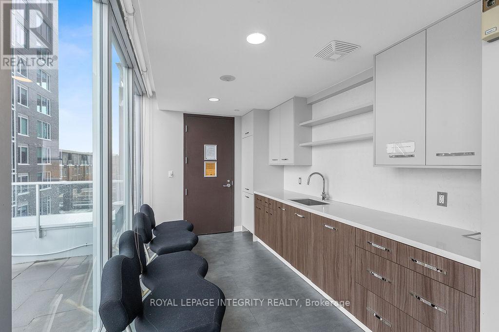 1908 - 111 Champagne Avenue S, Ottawa, Ontario  K1S 5V3 - Photo 32 - X12551864