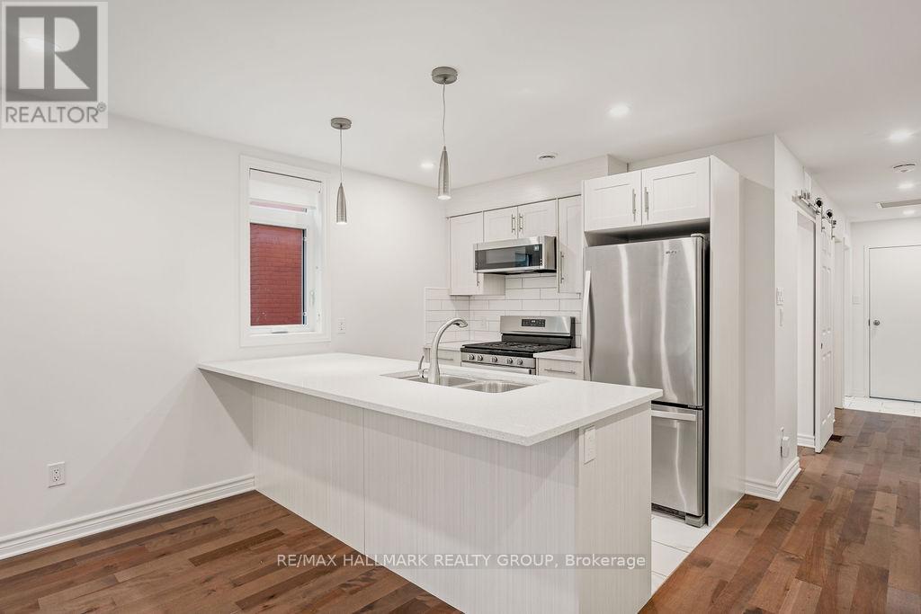 1 - 552 Mcleod Street, Ottawa, Ontario  K1R 5R3 - Photo 10 - X12551932