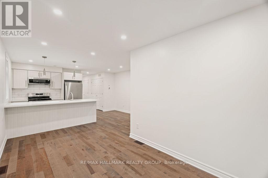 1 - 552 Mcleod Street, Ottawa, Ontario  K1R 5R3 - Photo 15 - X12551932