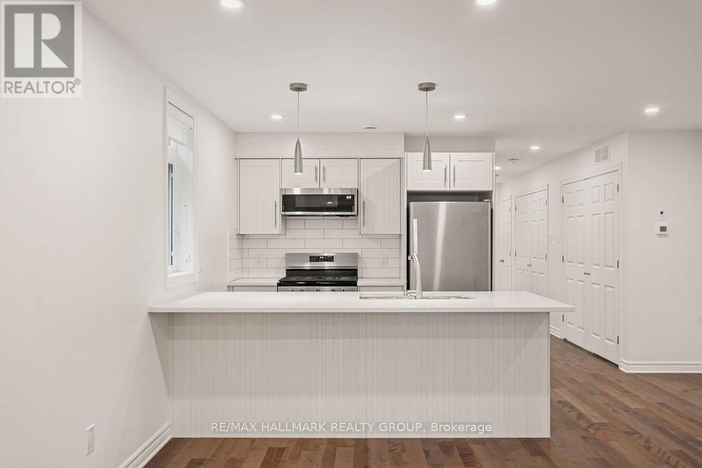 1 - 552 Mcleod Street, Ottawa, Ontario  K1R 5R3 - Photo 6 - X12551932