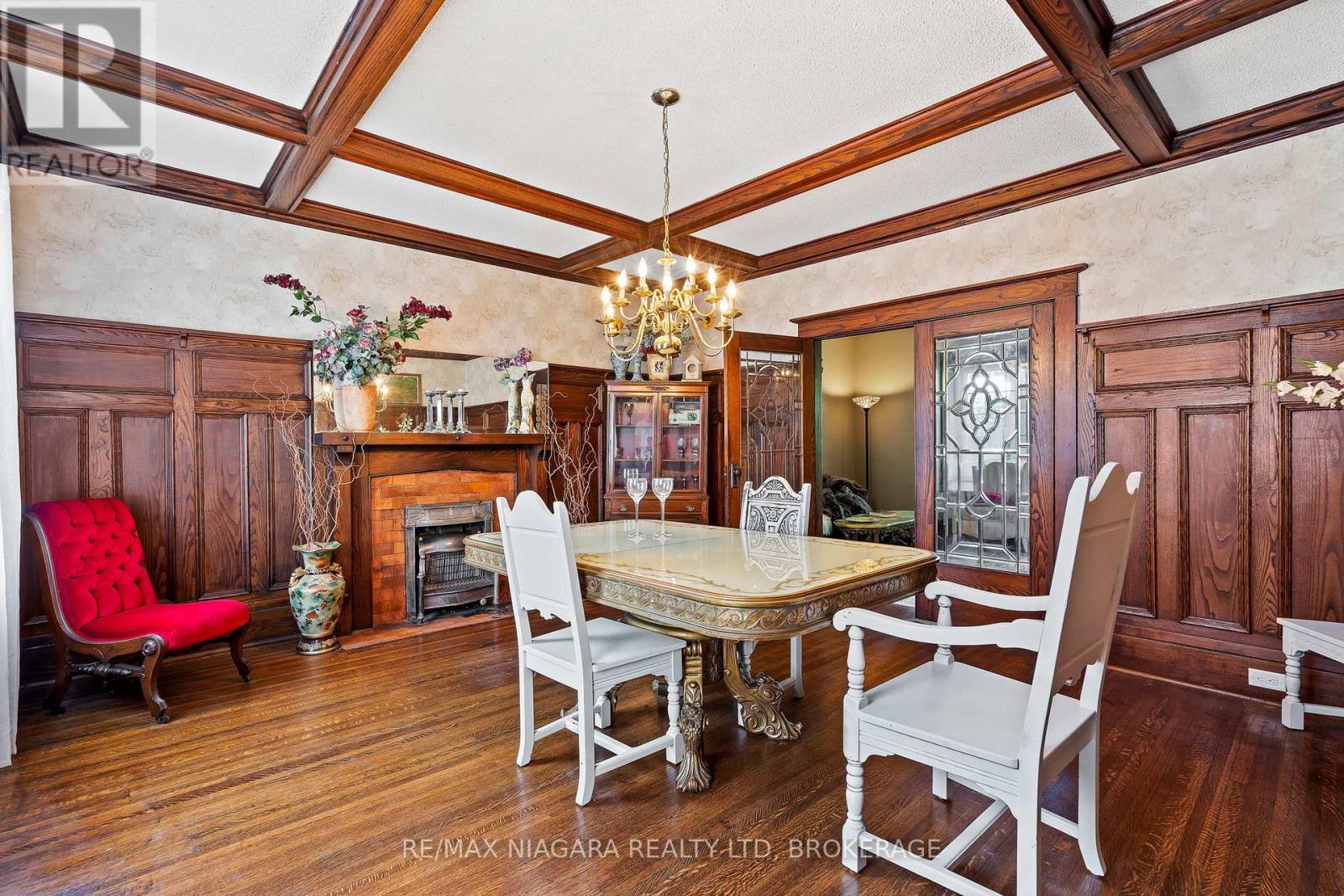 2 Carleton Street N, Thorold, Ontario  L2V 2A3 - Photo 11 - X12551872