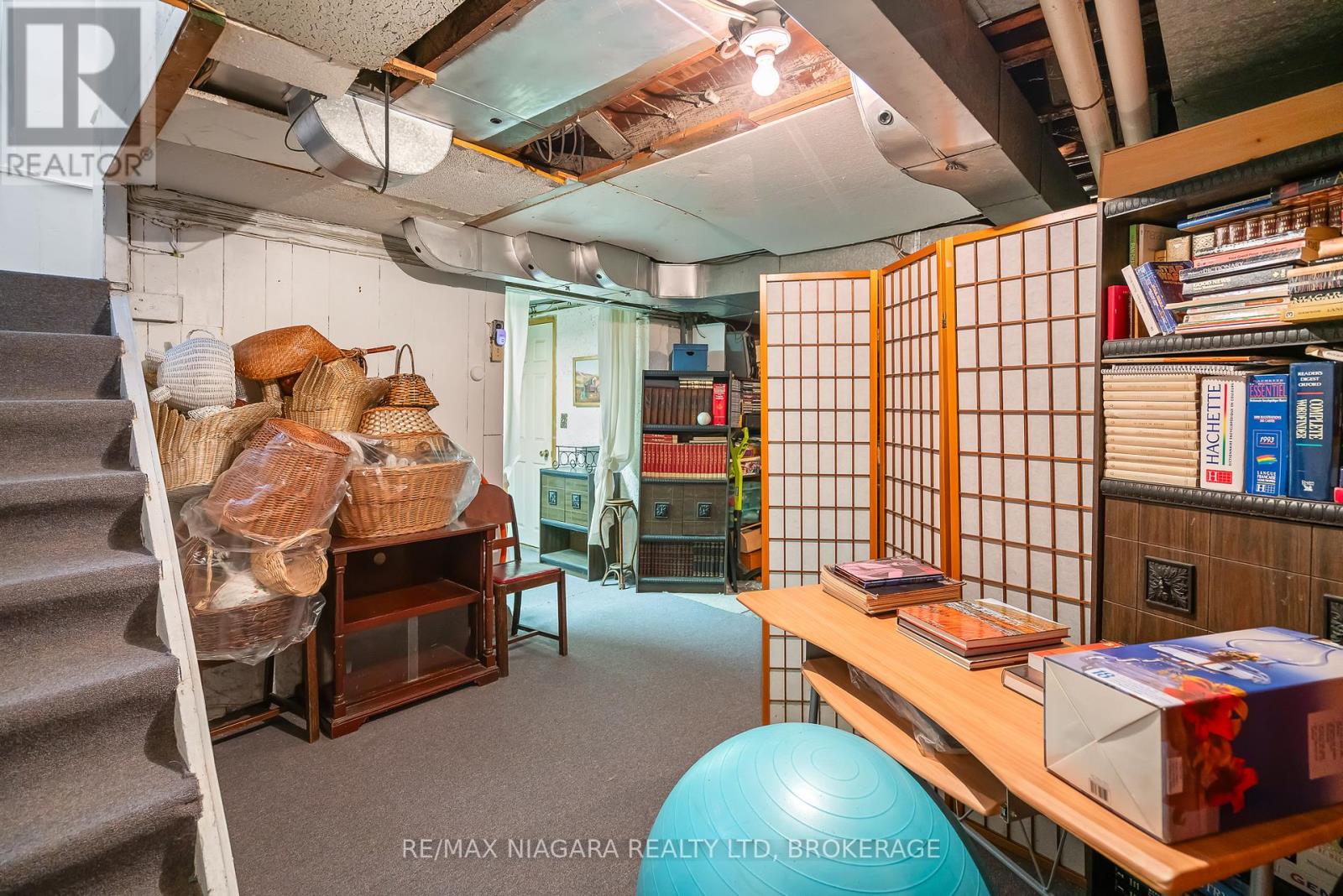 4494 Huron Street, Niagara Falls, Ontario  L2E 2H3 - Photo 32 - X12551890