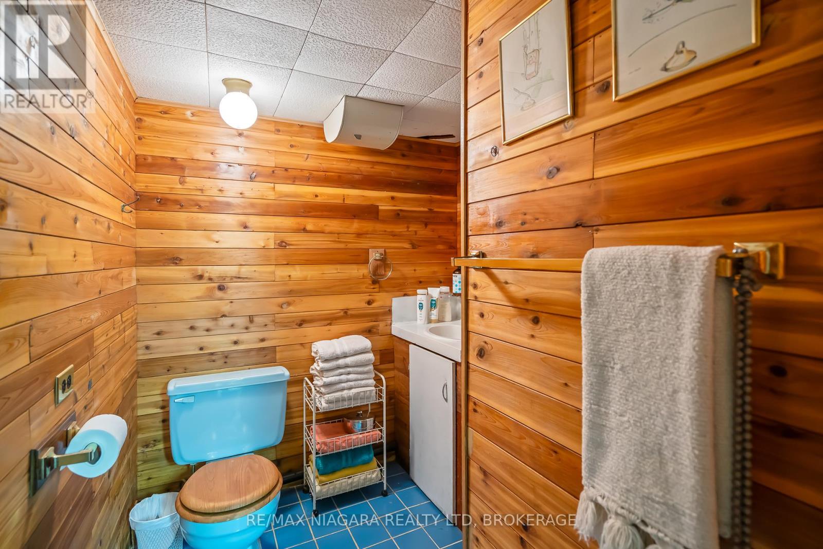 4494 Huron Street, Niagara Falls, Ontario  L2E 2H3 - Photo 9 - X12551890