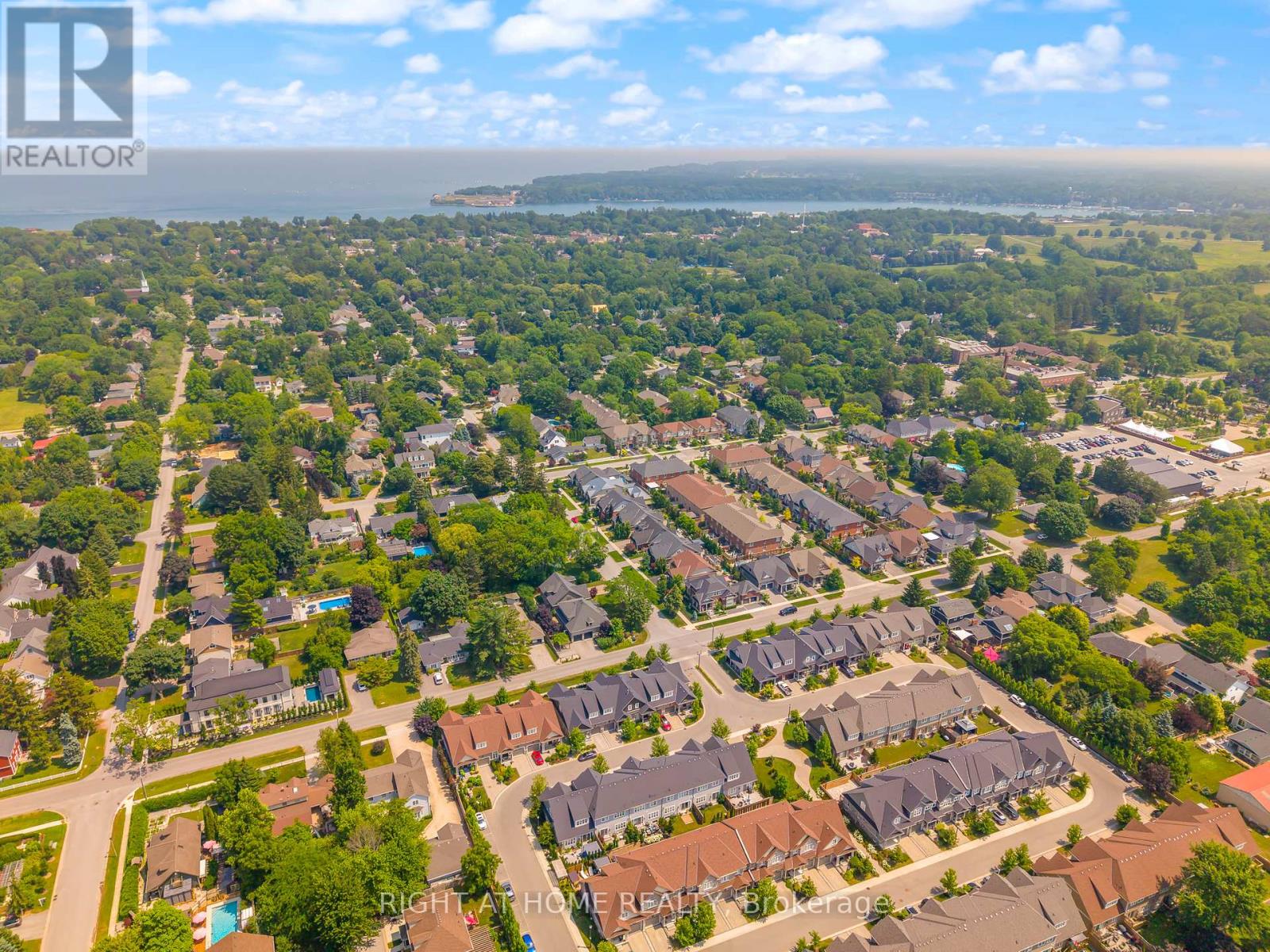 7 Windsor Circle, Niagara-On-The-Lake, Ontario  L0S 1J0 - Photo 36 - X12551758