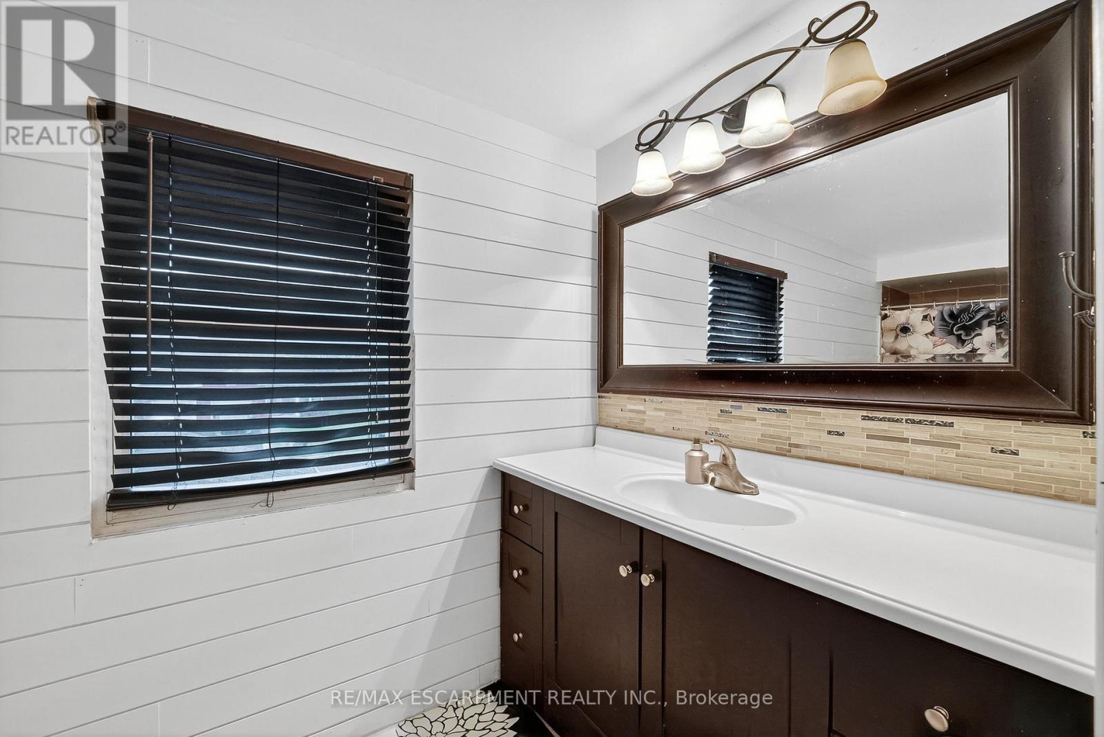 4 Pleasant Grove Terrace, Grimsby, Ontario  L3M 5G8 - Photo 17 - X12551760