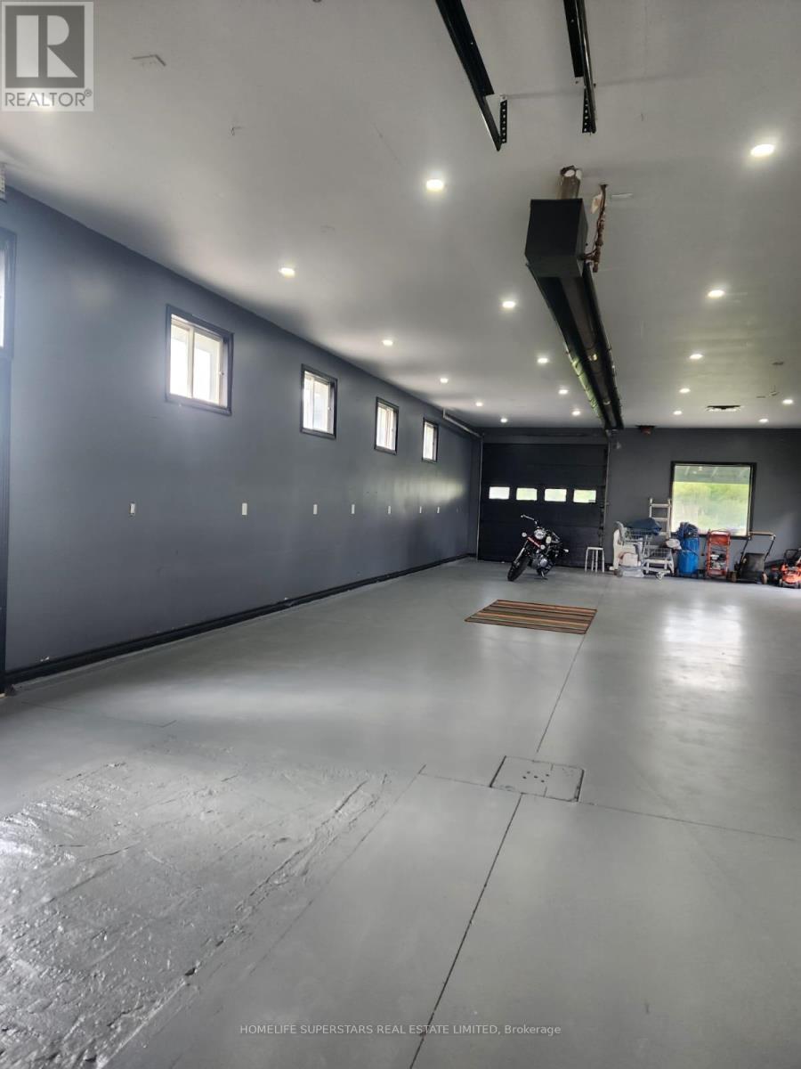 1988 River Road, London East, Ontario  N5W 6C2 - Photo 10 - X12551764