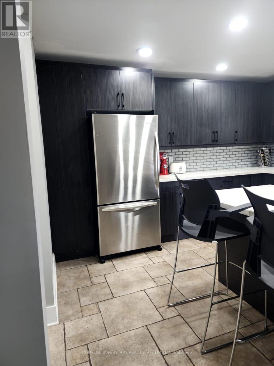 1988 River Road, London East, Ontario  N5W 6C2 - Photo 19 - X12551764