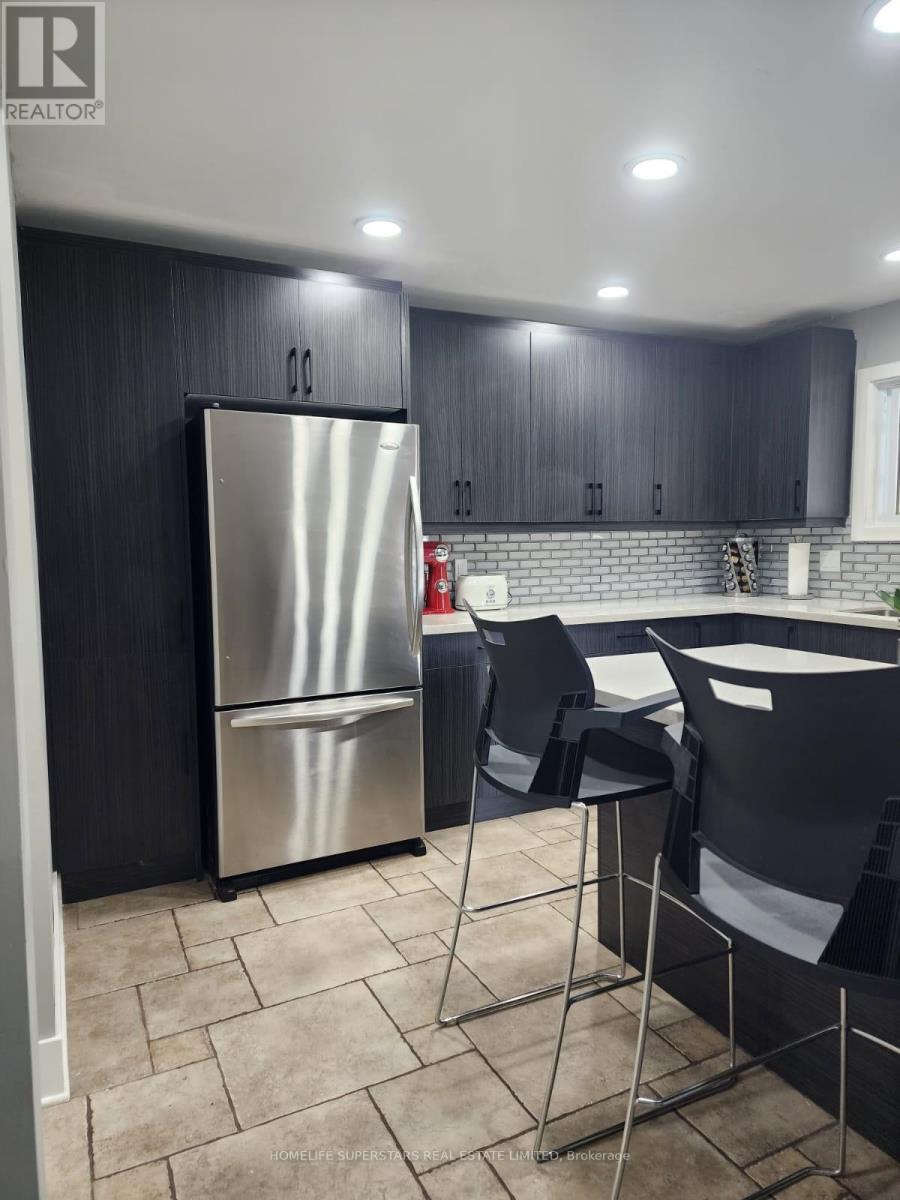 1988 River Road, London East, Ontario  N5W 6C2 - Photo 21 - X12551764