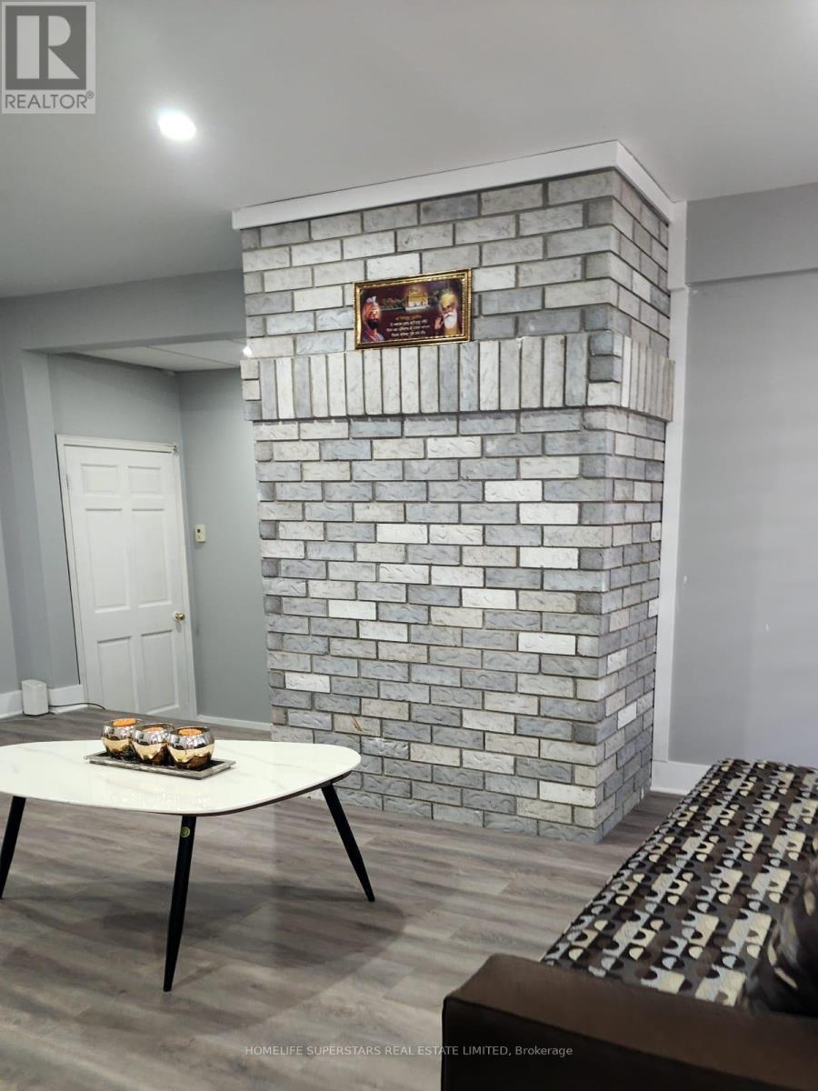 1988 River Road, London East, Ontario  N5W 6C2 - Photo 24 - X12551764