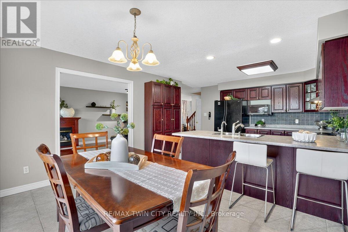 166 Bridgewater Crescent, Waterloo, Ontario  N2T 2M1 - Photo 20 - X12551768